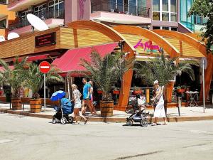 LA PIAZZA - Fun, Party, Friends