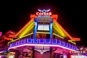 Bar "THE CORNER" by Night