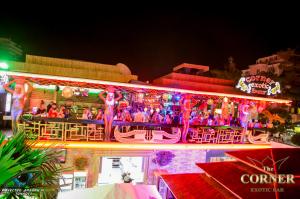 Bar "THE CORNER" by Night