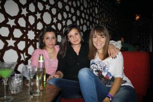 Party with FRIENDS !