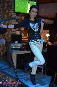 Party with WHATS UP Live Band 
