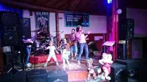 Party at THE FUNNY PUB