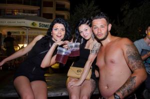 Party at Beach Bar VIKING