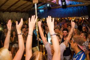 Party at Beach Bar VIKING