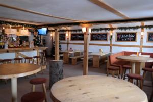 Apres Ski BJs Bar BOROVETS Bulgaria