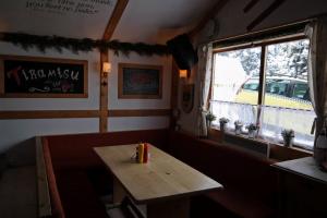 Apres Ski BJs Bar BOROVETS Bulgaria
