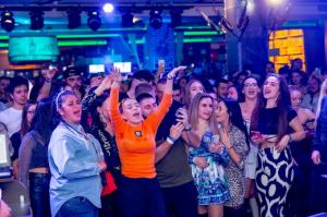 Party with SOFI MARINOvA