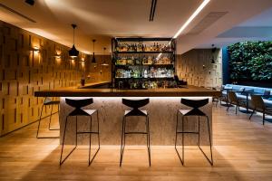 V BAR София