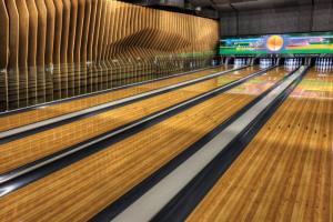 BOWLING PLAYGROUND 
