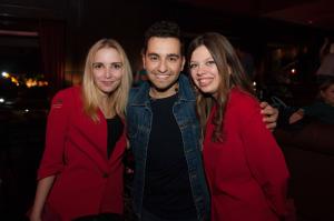 Party with FRIENDS !