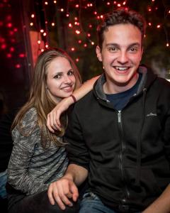 Party with FRIENDS !