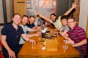 Party with FRIENDS !