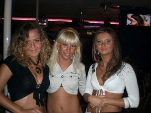 Party with FRIENDS !