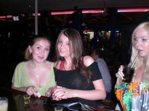 Party with FRIENDS !