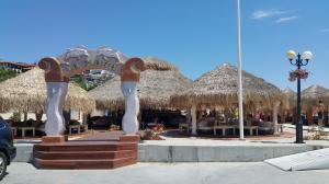 Beach Bar "LA PLAYA MARINA DINEVI" Свети Влас