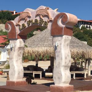 Beach Bar "LA PLAYA MARINA DINEVI" Свети Влас