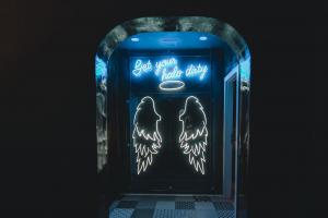 SECRET ROOM