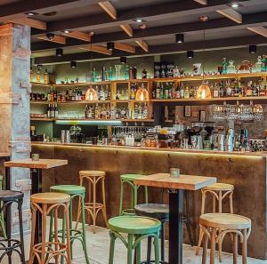 Social Bar ANYWAY