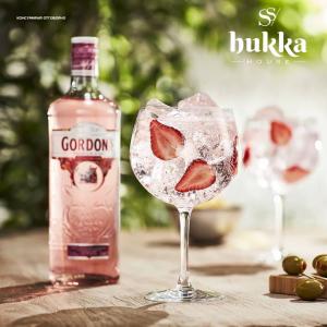 Shisha Lounge Bar &amp; Dinner HUKKA HOUSE