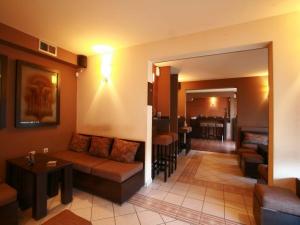 Bar & Dinner ELIDIS
