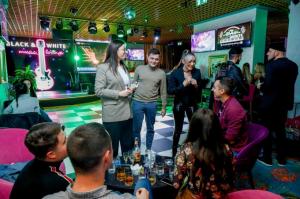 Party with DARA EKIMOVA