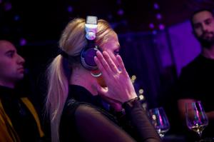 Party with VERA RUSSO