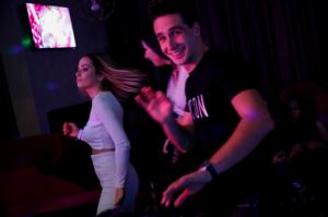 Party with VERA RUSSO