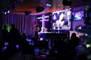JAZZ FOR TWO with Vessela & Vassil