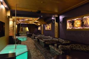 CLEOPATRA Interior