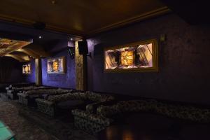 CLEOPATRA Interior