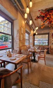 Greek Eatery KUZINA