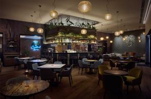 REGALE Bar