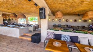 MANIA Bar & Dinner 