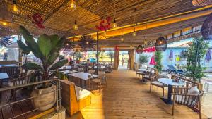 Greek Restaurant & Bar AMMOS Sunny Beach